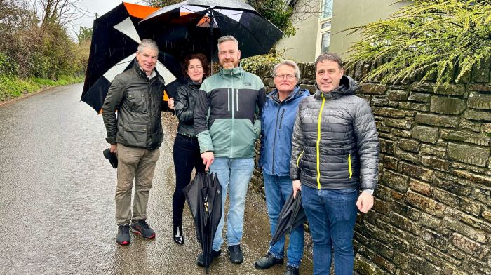 Deputy Christopher O’Sullivan and Cllr Gillian Coughlan with residents of the Rock area in Kinsale, where they discussed the potential of a trial one-way system for the Rock.