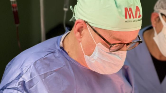 Professor Nick Maynard operating in a theatre in Gaza.  The Kinsale Peace Project has arranged for Professor Maynard to give a talk at the Trident Hotel in Kinsale in April.