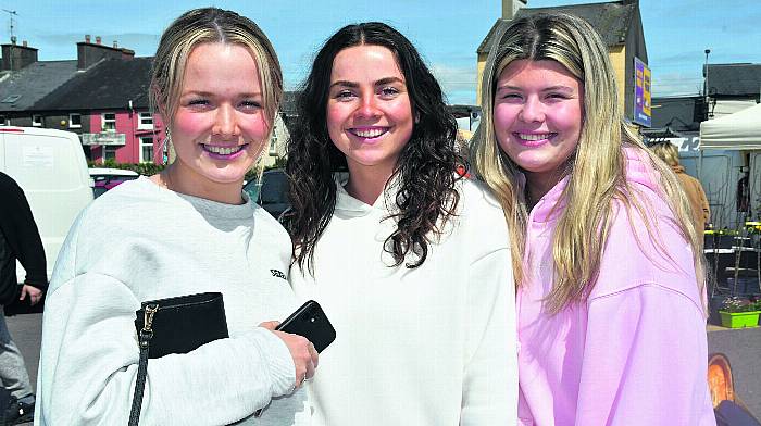 Enjoying the wonderful sunshine at Skibbereen Farmers Market last Saturday were Eva Goggin, Schull; Caoimhe Reidy, Goleen and Sophie Foley, Schull. (Photos: Anne Minihane)