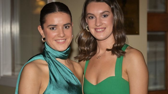The O’Riordan sisters Ellen (left) and Aideen at the Ibane LGFA dinner dance in Fernhill House Hotel, Clonakilty.    (Photo: Martin Walsh)