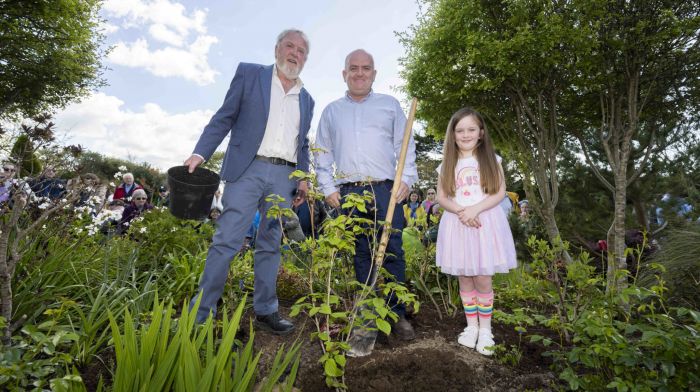 Denis Goggin, Circle of Life National Organ Donor Commemorative Garden, with Eddie Burns and his daughter Lottie from Macroom.   (Photo: Andrew Downes)