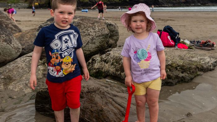 Enjoying the sunshine at the Warren Beach in Rosscarbery were Harry and Éaladh Walsh. (Photo: Andy Gibson)