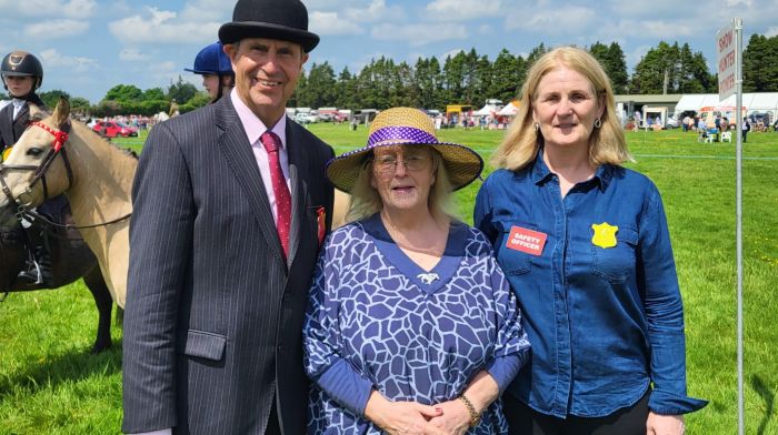 Bandon Show Judge Jeff Grace with Sponsor Susan Mc Carthy Meelin Stud and Cait Fair Safety Officer.