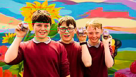 Lisheen and Summercove schoolkids show eye for business Image