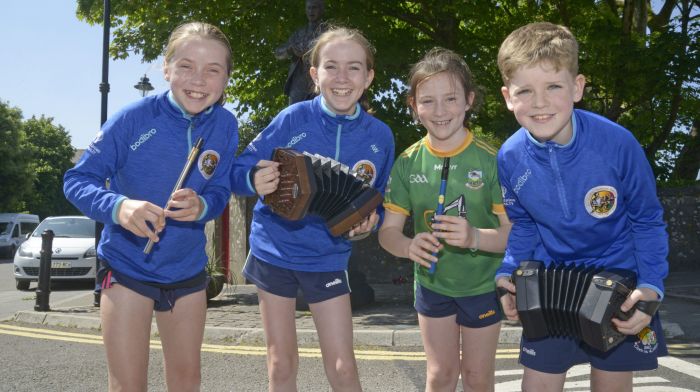 Members of the Clonakilty Comhaltas group, Erin Coppinger, Aine Deiseach, Mairead NÍ Lochlain and Liam Peppard in Emmet Square at the launch of the Cork County Council Special Music Event Scheme 2024.   (Photo: Denis Boyle)