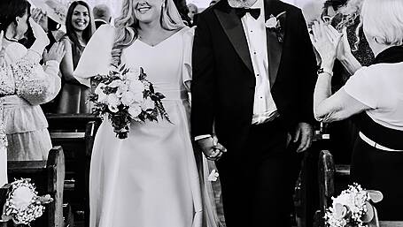 VM news correspondent Zara King gets married in West Cork Image