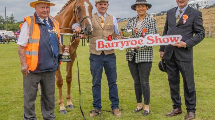 Paddy Murphy Cup: (L to R), Dominic McArdle presenting the Paddy Murphy Cup to John Dinneen, Ballylickey along with Orla Atkinson and Judge Aidan Ryan.