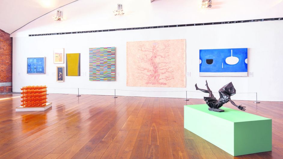 Art gallery invites public to celebrate its last show before two-year revamp Image