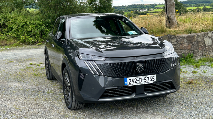 CAR OF THE WEEK: New Peugeot 3008 wipes out the Petrol-EV gap Image