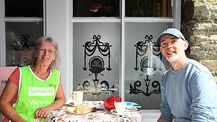 Chris Brownlow, Crosshaven and Declan Williamson, Clonakilty enjoying a cup of coffee in Spiller’s Lane, Clonakilty.  (Photo: Martin Walsh)