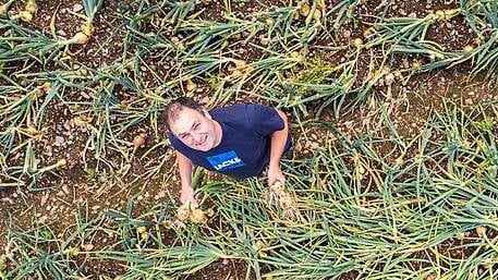 How Eamon captured the growing appeal of West Cork onions Image