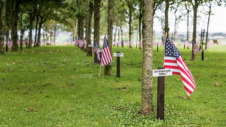 Irish firefighters join their FDNY colleagues for cycle to 9/11 garden Image