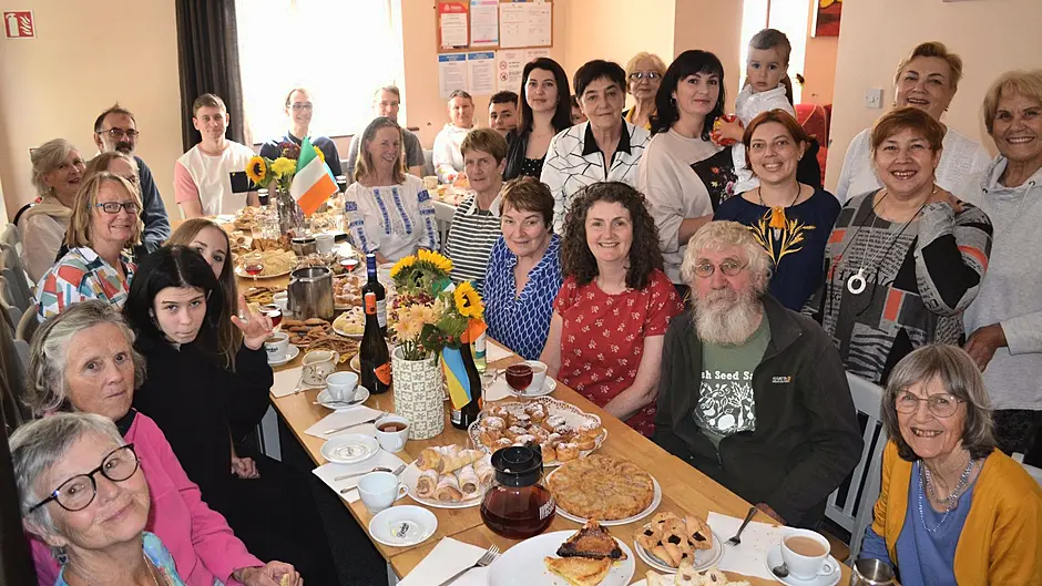 Ukrainians celebrating their Independence Day at Yew Tree House at Church Cross, Aughadown with their friends. (Photo: Anne Minihane)