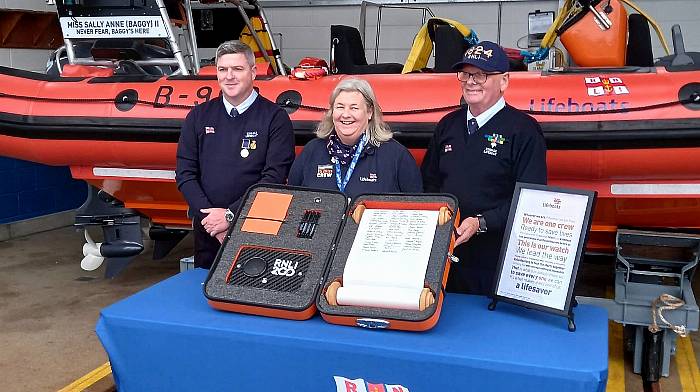 Kinsale RNLI welcomes the RNLI 200 scroll Image