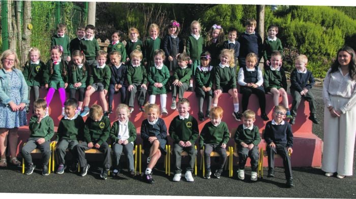   e new junior infants at Scoil Mhuire agus Barra in Bantry are, back, from left: Matthew Whooley, Jim Delaney, Jamie O’Leary, Cara Daly, Aisling Collins, Sophie O’Donovan, Rosie
Burke, Heather Hegarty, Mary Delaney, Nikita Maftei, Leo Strachan O’Flynn, and Patrick Hurley. Middle: Ciara Hurley, Mary Bridget Delaney, Mia Vitola, Killian O’ Brien, Sofi ia
Holovchenko, Finín McCarthy, Holly Harrington, Jack Lynch, Maria Garcia, Lucy O’Neill, Maya Limorova Koc, Mikey Sugrue and Keelan Masters. Front: Julian Koszalka, Ethan Zheng,
Noah Berg, Allie Lynch, Allanah Yearnshire O’Hea, Kaiden Lea, Bobby O’Sullivan, Darragh Brooks and Matteo Honcu, with teachers Louisa O’Brien (left) and Aoife McCarthy, right.
(Photo: Adrian Cronin)