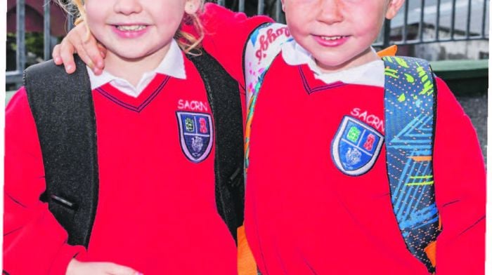 Cousins Ceoladh Browne and Seamie Browne starting at
Scoil an Chroí Ro Naofa in Castletownbere.
(Photo: Anne Marie Cronin)