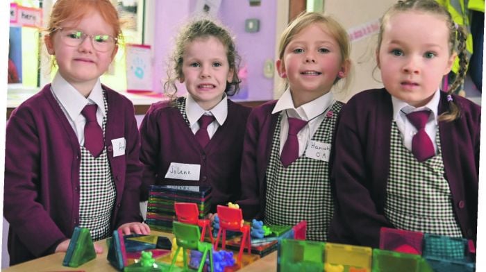 Making friends on their fi rst day at St Joseph’s Girls National School in Clonakilty were Amelie
Pochop, Jolene Carroll, Hannah O’Mahony and Orla Coff ey. Zoya Menovska on her fi rst day at St Joseph’s Girls National School, Clonakilty.
(Photo: Martin Walsh)
Minnie Pelter and Zoya Menovska were all smiles on their fi rst day at St Joseph’s Girls
National School, Clonakilty. (Photo: Martin Walsh) Hannah Michalska and Moya Magapelka on their fi rst day at St Joseph’s Girls
National School in Clonakilty. (Photo: Martin Walsh)
Lucy Molloy plotting her fi rst day at St Joseph’s Girls National School in Clonakilty.
(Photo: Martin Walsh)
(Photo: Martin Walsh)