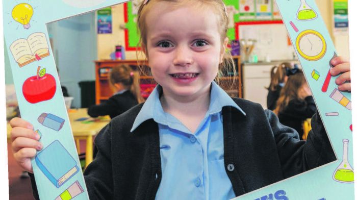 Having fun on her fi rst day at school was Lily Brady at St Mary’s School in Enniskeane.
(Photo: Andy Gibson)