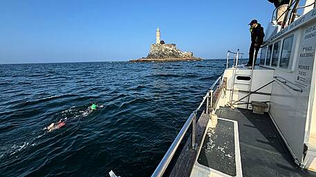 Hardy buck Karl Henry swims 20km to Fastnet from Baltimore Image