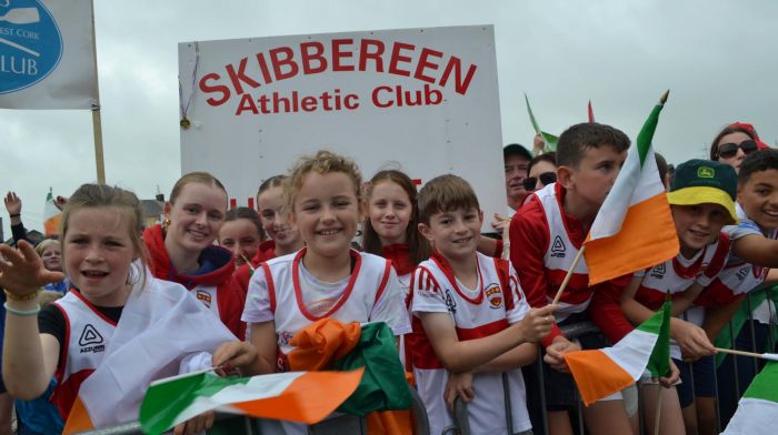 The Skibbereen crowd enjoying the special homecoming for their Olympic heroes. (Photo: Anne Minihane)