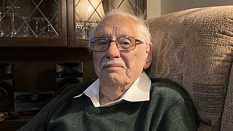 Retired policeman Ernie wants to share his life lessons with today's motorists Image