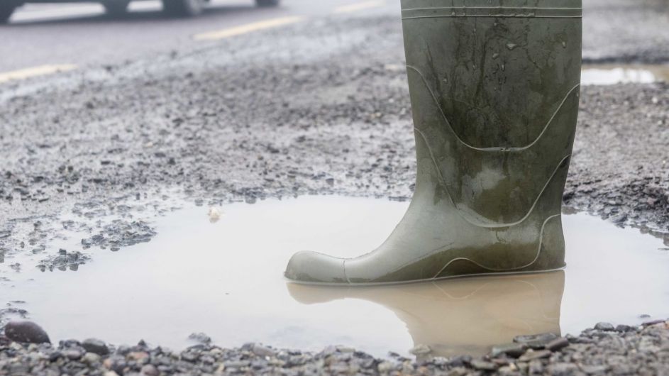 N71 stretch famed for potholes a ‘disgrace’, says TD O’Sullivan Image