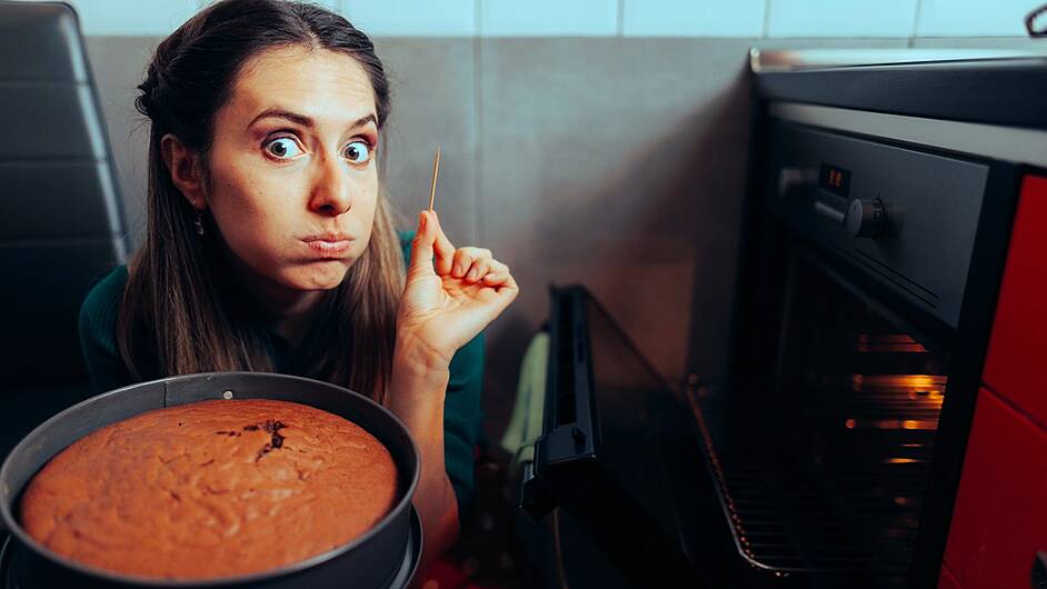 WOMAN ON THE VERGE: That sinking feeling as cake fails the taste test Image