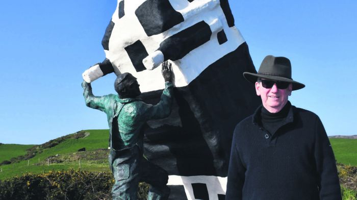 WATCH: Artist’s sculpture is in honour of his emigrant dad Image