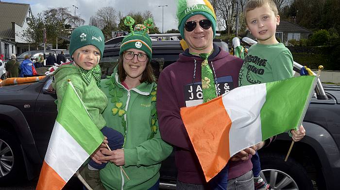 Enjoying the parade in Bandon were Connie and Sharon Lynch and their children CJ and Fiachra. (Photo: Denis Boyle)