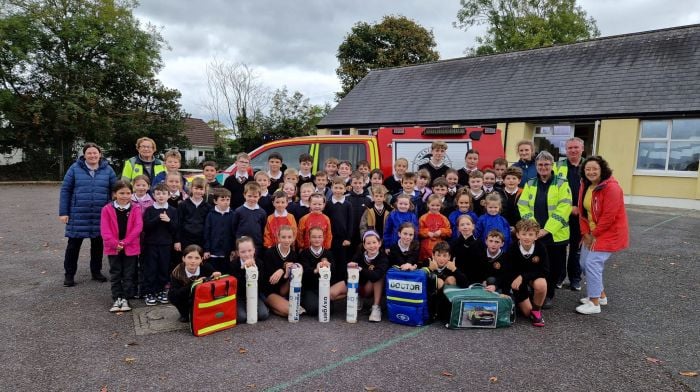 Pupils at Caheragh National School enjoyed a visit from the West Cork Rapid Response vehicle and learning about all the equipment that the vehicle carries.