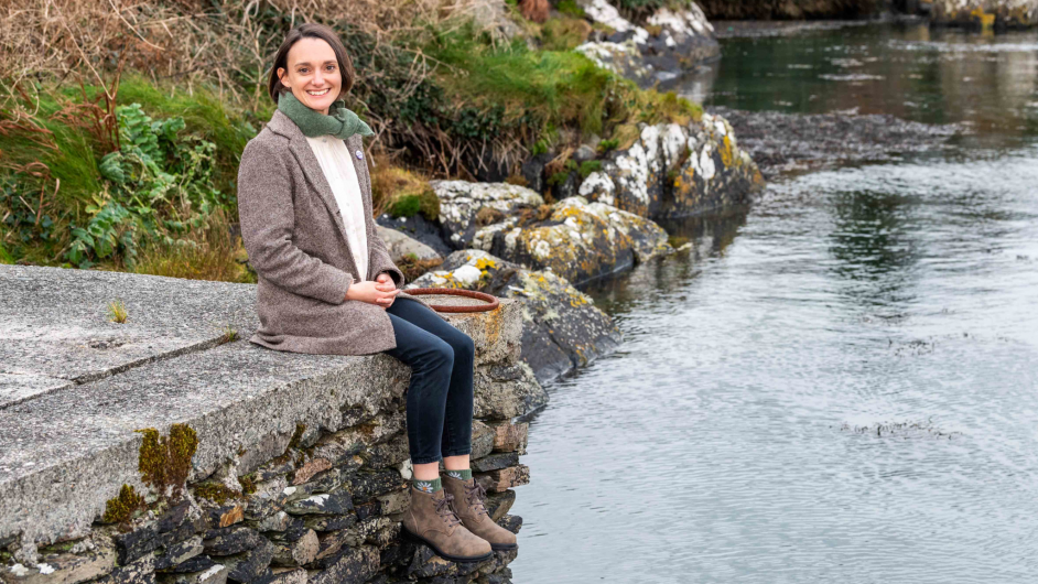 ‘Faeces on footpaths’ not a good look on islands with no toilets Image