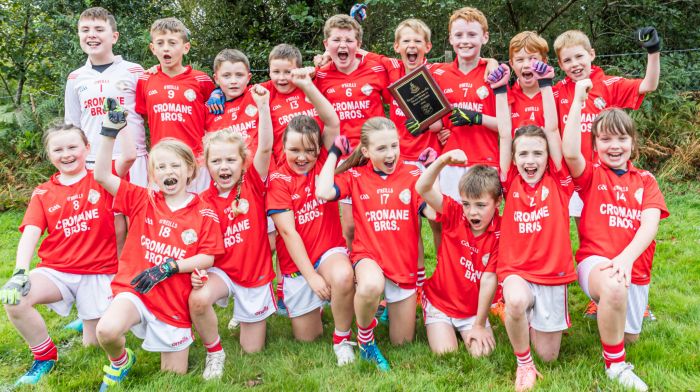 Urhan U10s celebrating winning the U10s Beara Shield final are (back, from left): Conor Eustace, James O’Sullivan, Caoilte  Ò Shea, Nathan D Harrington, Ger O’Shea, Harvey O’Malley, Jamie O’Sullivan, Charlie Power and Nathan P Harrington. Front (from left): Megan Harrington, Zoe Sullivan, Chloe Harrington, Kiera Sullivan, Craoidh Downing,  Oran O’Driscoll, Melissa O’Sullivan and Bonnie Healy.   (Photo: Anne Marie Cronin)