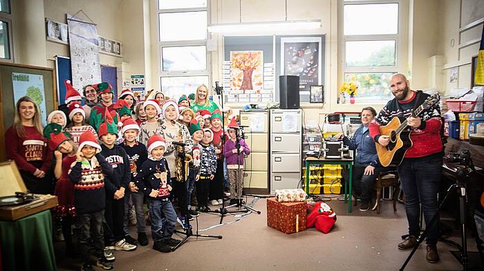 Mealagh pupils record a shakin’ Christmas song Image