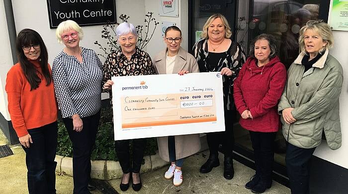 The Darrara Community Centre events committee organised a gala fundraising concert before Christmas 2023  at their centre near Ring and decided to donate €1,000 to the Clonakilty Youth Centre from the proceeds.  Presenting the cheque in February were members Aisling Riordan, Mary Wycherley and Mary Anglin to Clonakilty Youth Centre committee members Aga Zbik (treasurer), Anne Marie McSweeney, Ann O’Donovan (secretary) and Maureen Griffin.