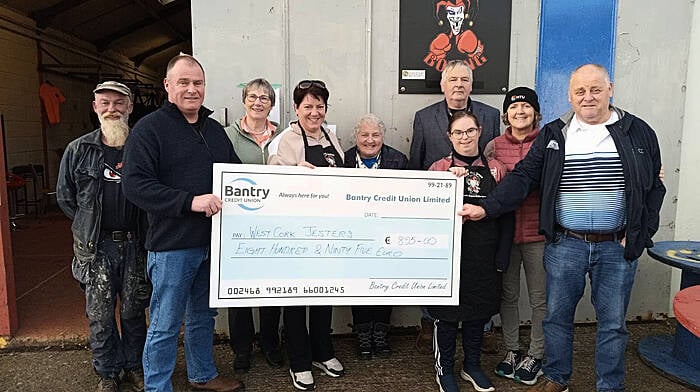 Representatives from West Cork Cheval called to the West Cork Jesters’ clubhouse to present an extremely generous cheque of €895, the proceeds from the recently held Durrus Cheval. The money will go towards the sponsorship of Katie Nicholas, who will travel to Pamplona in 2025 as a support player. From left: Nobby Dunne, Pat O’Driscoll, Marion O’Brien, Fiona Malone, Finola Murphy, Brian Cotter, Emily Cotter (front), Noreen Cupps and John Ross.