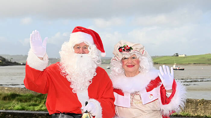 Santa and Mrs Claus arriving in Courtmacsherry for the Christmas market in the Courtmacsherry Hotel.   (Photo: Martin Walsh)