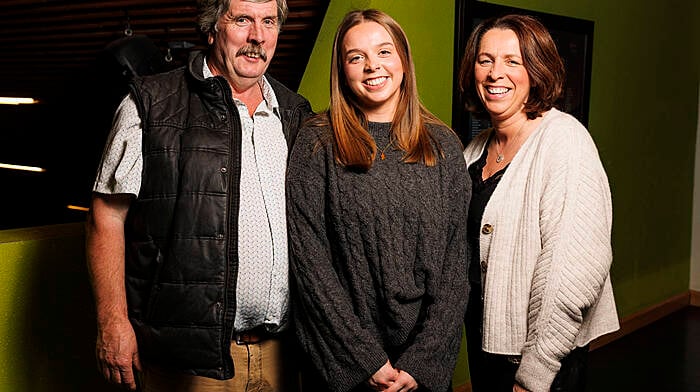 Maebh O’Mahony from Carrigaline, with her parents Finbar and Eilish, at the recent Mary Immaculate College awards ceremony where Maebh received an undergraduate entrance scholarship to the bachelor of education (primary teaching) at MIC.  The scholarship, valued at €2,000 was awarded on the basis of high level CAO points obtained in the Leaving Certificate. The annual ceremony, held in the Lime Tree Theatre, saw almost 100 students and alumni from MIC being recognised for their academic and other notable achievements with just under €500,000 presented on the night in scholarships, awards and bursaries. (Photo: Arthur Ellis)