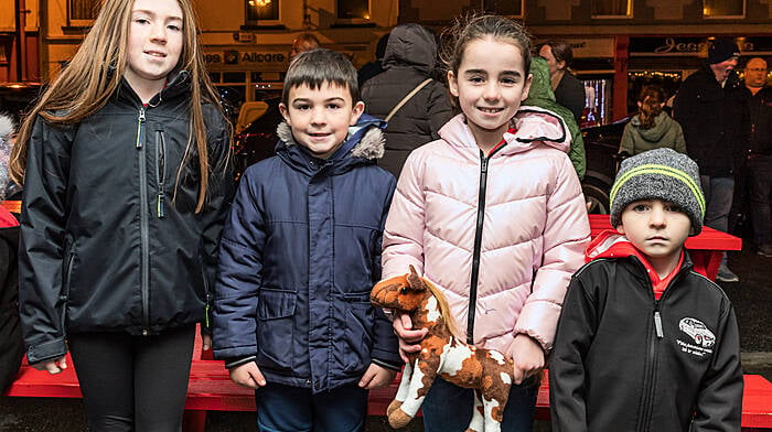 Kelcey, Lucy, Ka,oe, and Robbie Lynch at the switch on of the lights in Castletownbere Picture: Anne Marie Cronin Photography