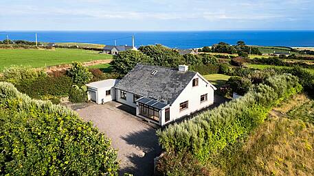 HOUSE OF THE WEEK: Four-bedroom home with sea view seeking €450,000 Image