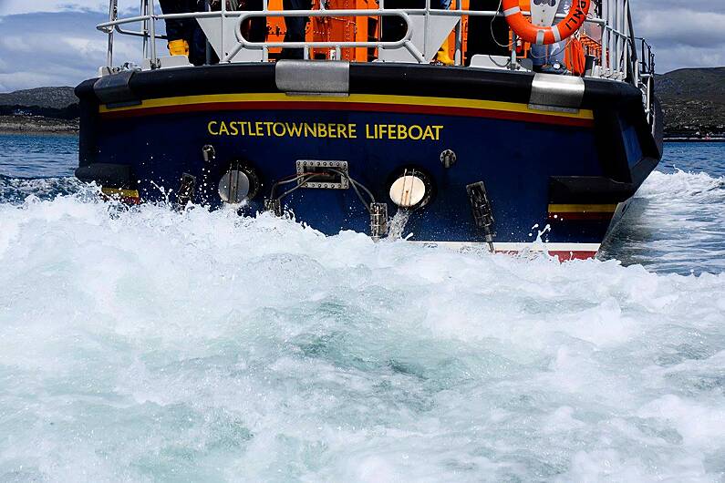 Lifeboat called out to stricken kayakers off Beara Image