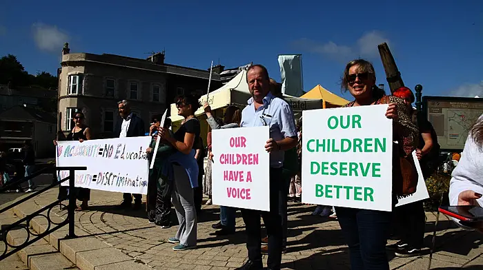Dáil Éireann protest planned for Bantry to Schull school bus Image