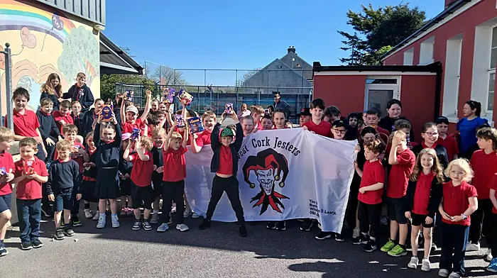 The pupils of Carrigboy National School held a big fundraising draw in support of the West Cork Jesters to help fund their upcoming trip to Pamplona in Spain.
