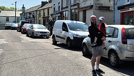 Near miss for toddler in Goleen Image