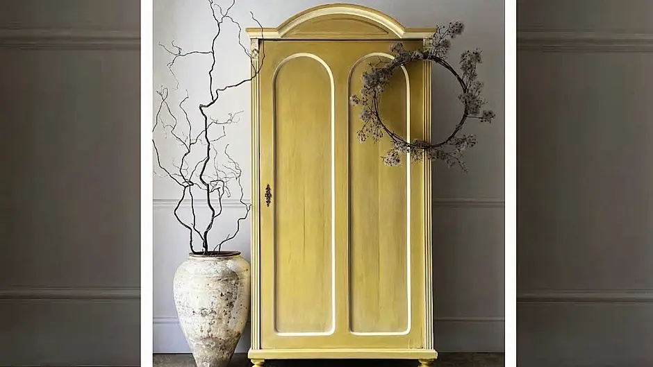 INTERIORS: From sunny shades to mellow yellow Image