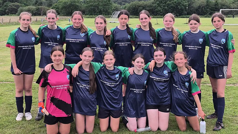 Clon, Dunmanway and Lyre set fast pace Image