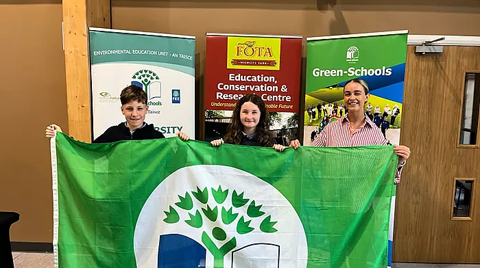 Bishop Galvin Central School received its first ever Green Flag last week at the Green School Awards at Fota.  Aodán O’Sullivan, Robyn Cahalane and Ms Meabh Hourihane, accepted the flag on the theme of Litter and Waste.