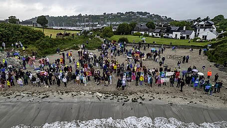 Don't mussel in our bay: Locals protest Kinsale Mussel farm plans Image