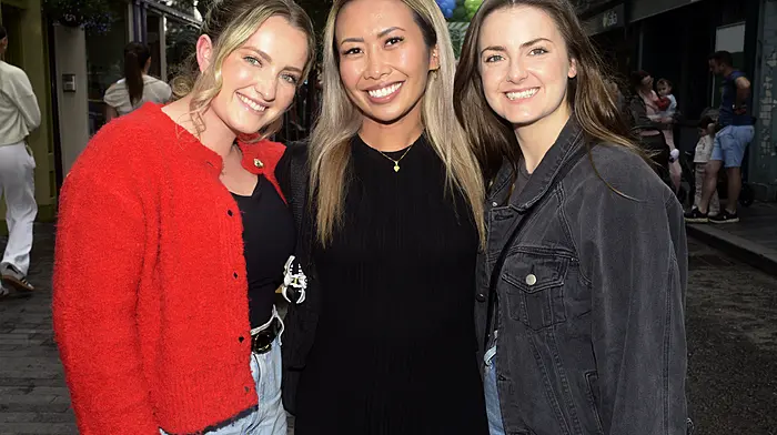 NEWS 14/6/2025 Pictured at the Clonakilty street carnival were Clon girls Niamh Dineen, Hanna Paulino and Chloe Duffy. Picture Denis Boyle