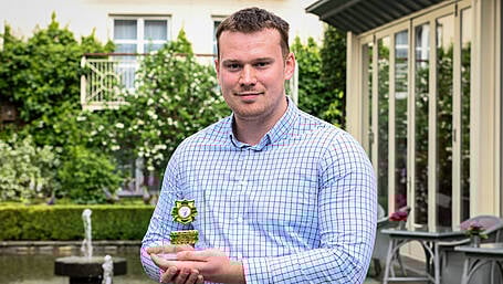 Numbers add up for world-class Gary O'Shea as he aces accountancy test Image