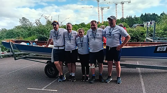 Ray Cahalane, Damien Deasy, Hannah Connolly, Michael Limerick and Ray Limerick were the crew members who rowed the 20km course.